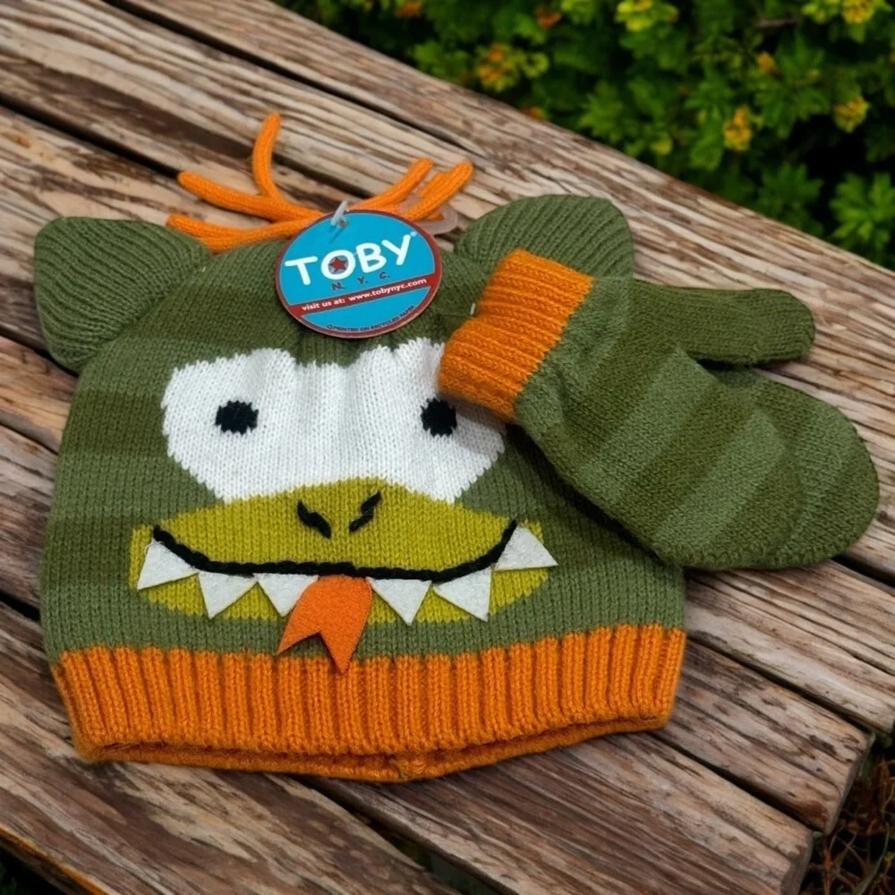 NEW Toby NYC Monster Beanie and Mitten Set Winter Holiday Fun for Infant/Toddler
